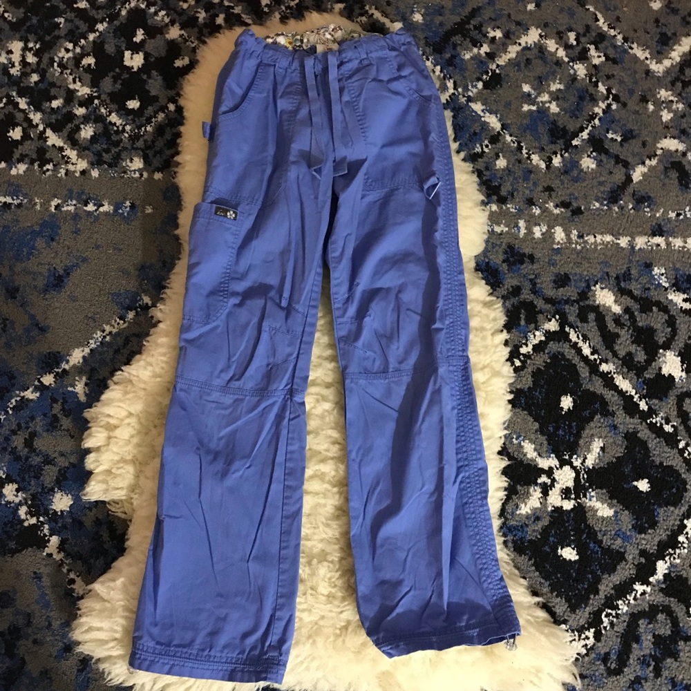Women’s XS koi by Kathy Petersonblue scrub pants